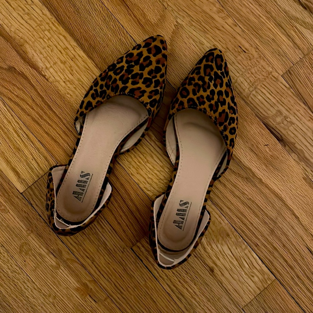 Leopard flats